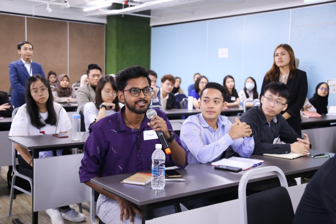 SBP participant Navindran Thangaratah during the Q&A session. Each SBP event has slotted times for focused interaction between students and industry players.