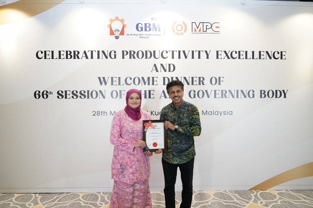 TalentCorp takes home productivity champion top award for outstanding commitment to ease of doing business