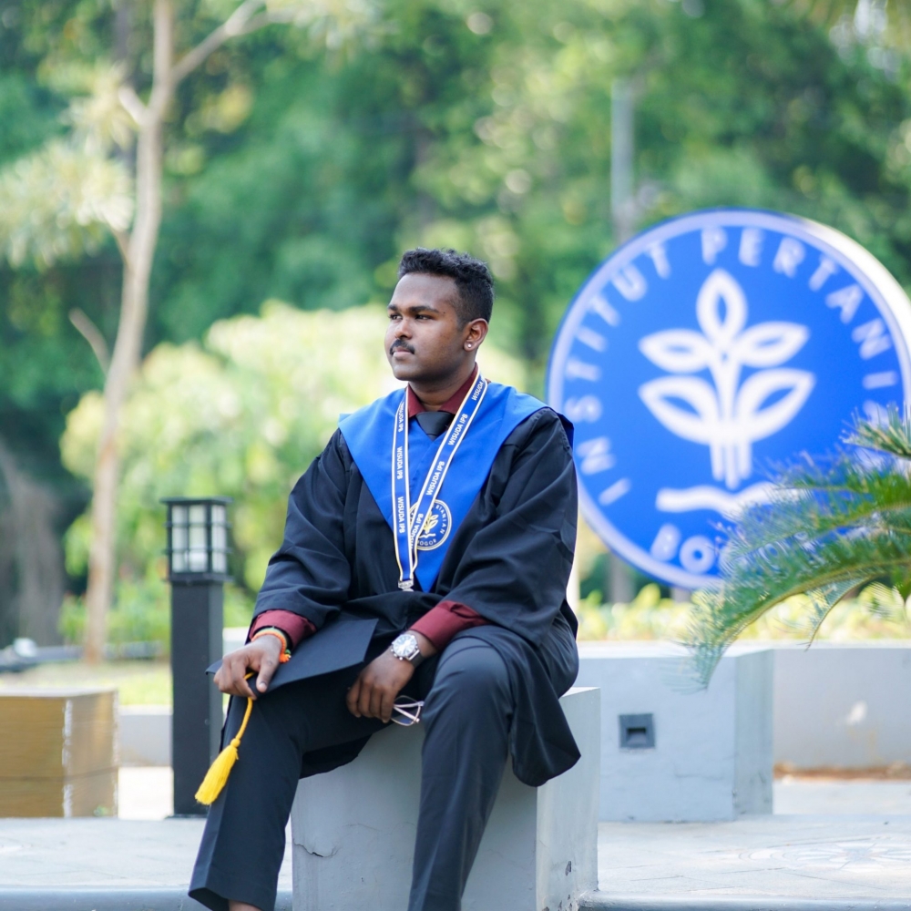 From Malaysia to Indonesia: Clawing his way through veterinary school success